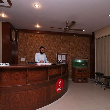 Super Hotel O Global New Delhi Eksteriør billede