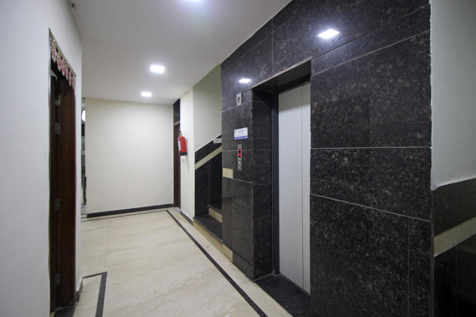 Super Hotel O Global New Delhi Eksteriør billede