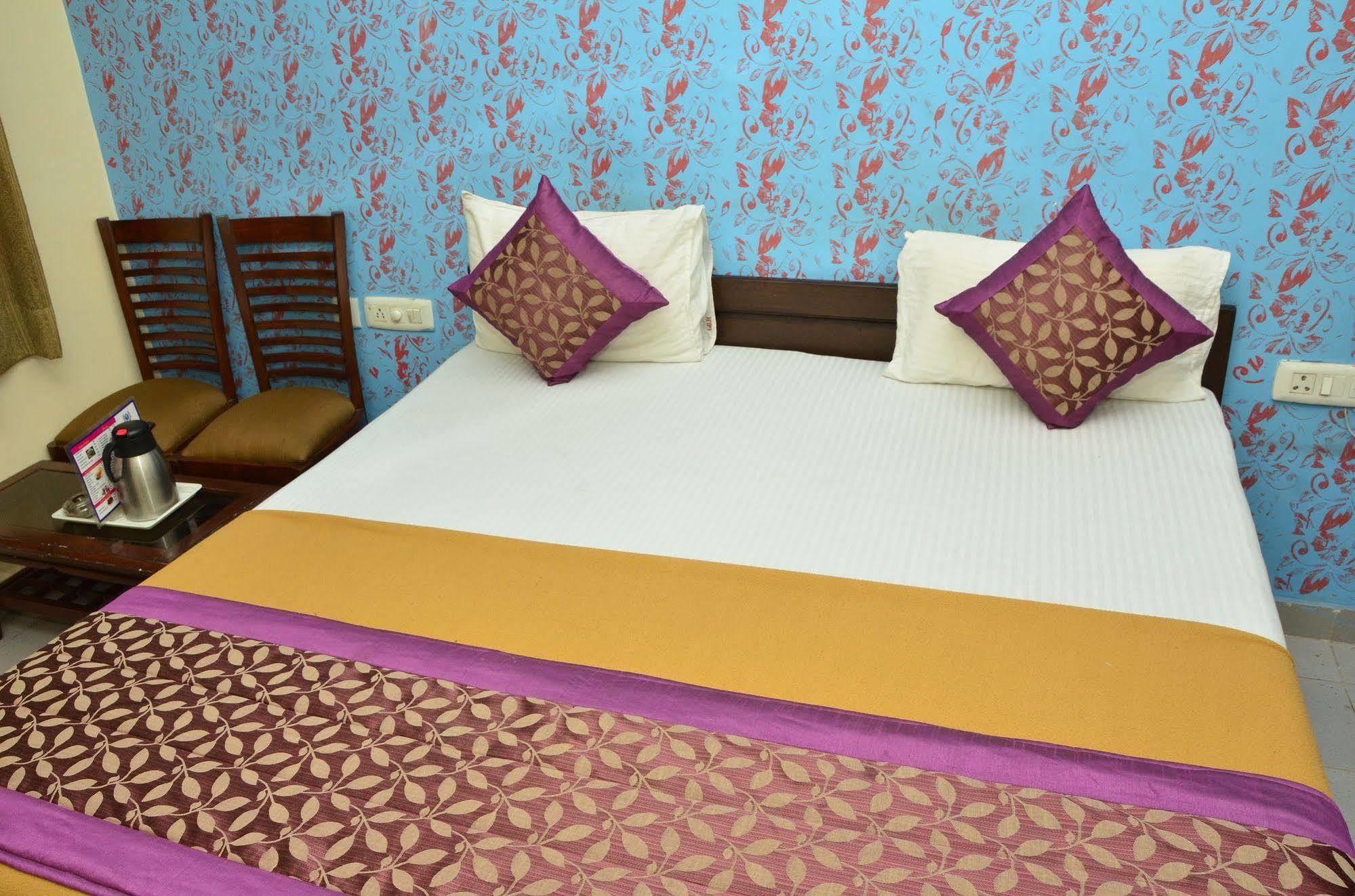 Super Hotel O Global New Delhi Eksteriør billede