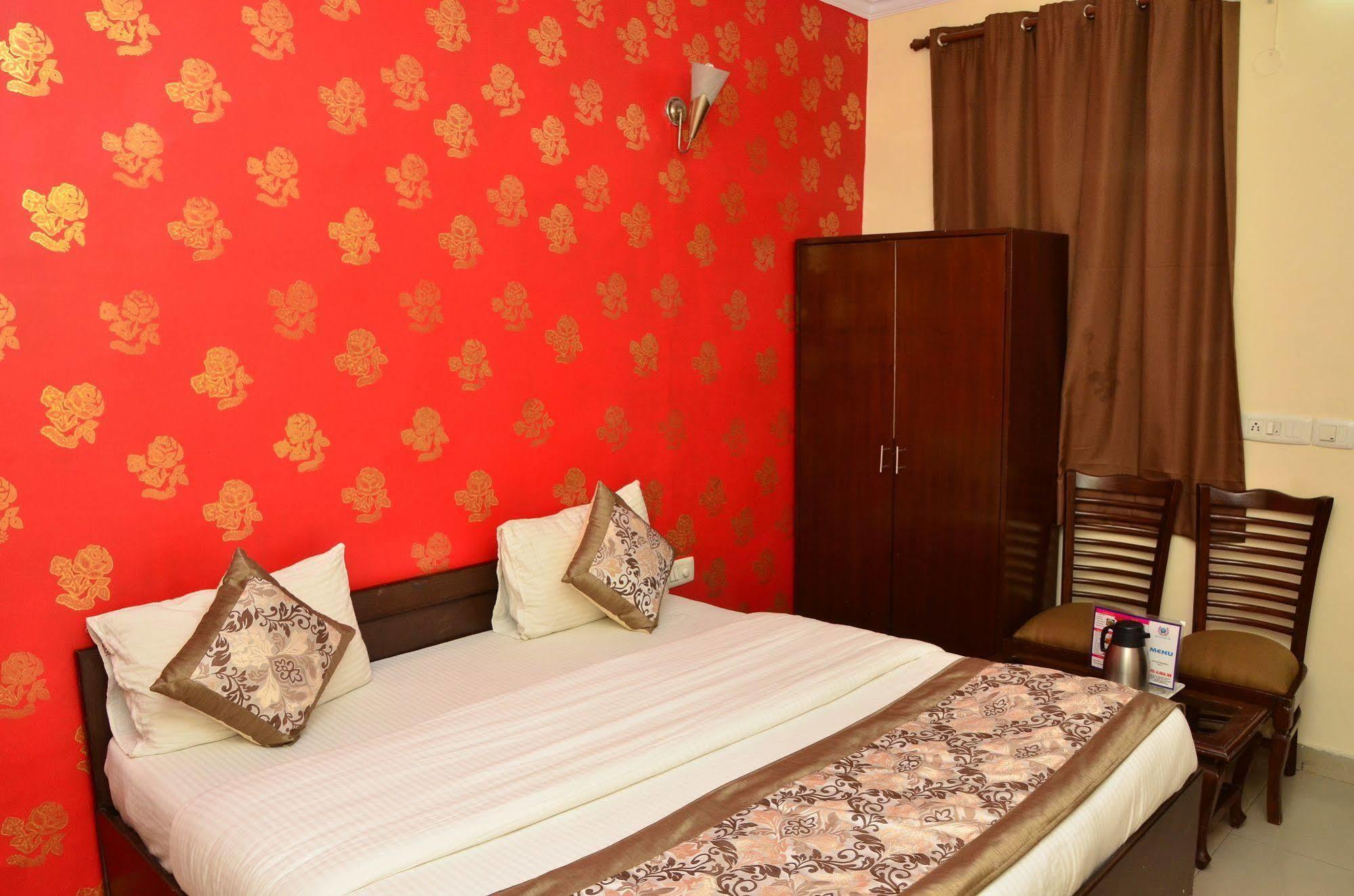 Super Hotel O Global New Delhi Eksteriør billede